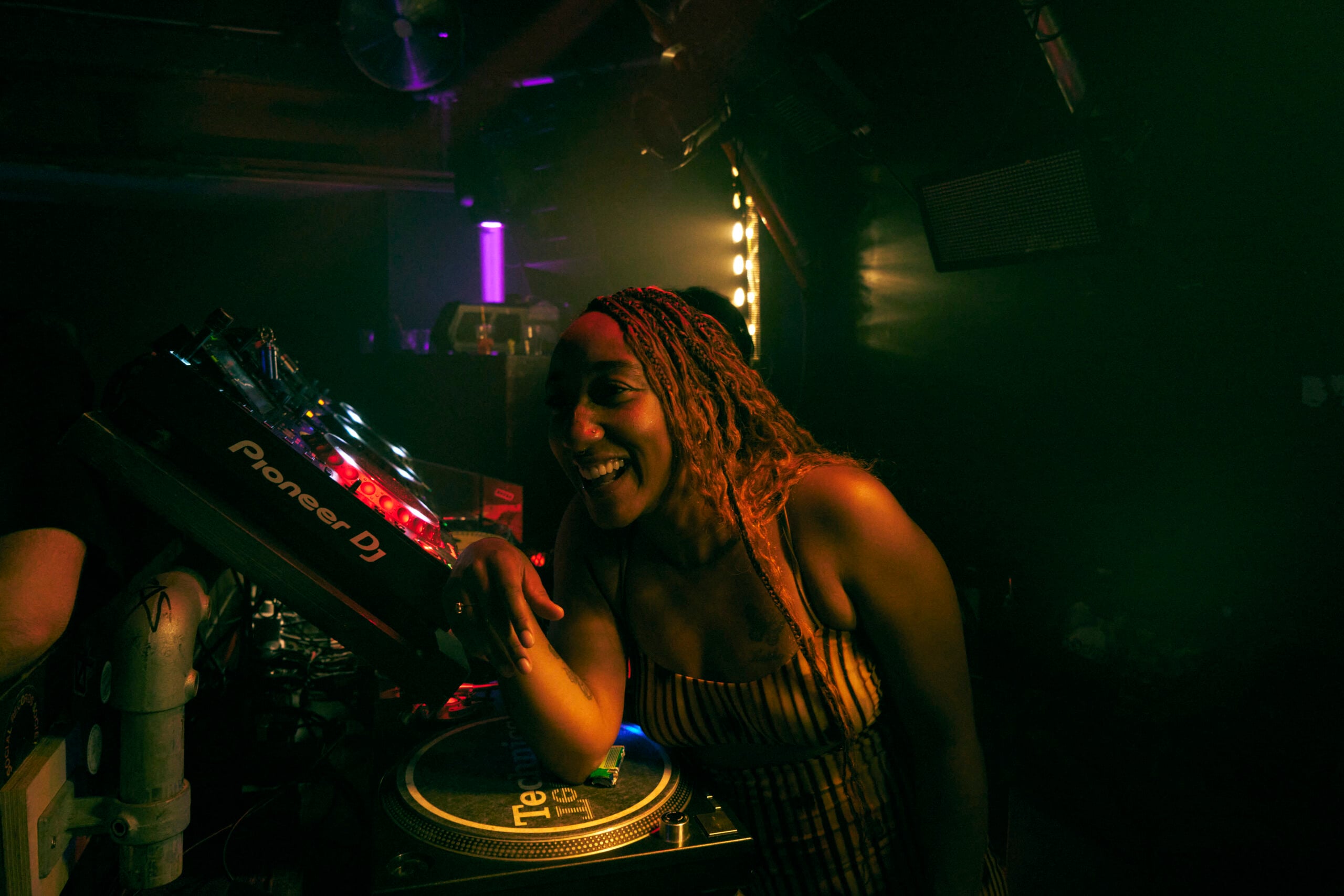 DJ Jamz Supernova (c) graybrame